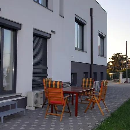 Apartments Karlo & Jakov 公寓 普拉