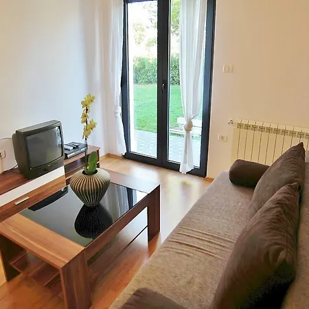 Apartments Karlo & Jakov 公寓 普拉