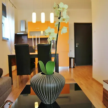 Apartments Karlo & Jakov *